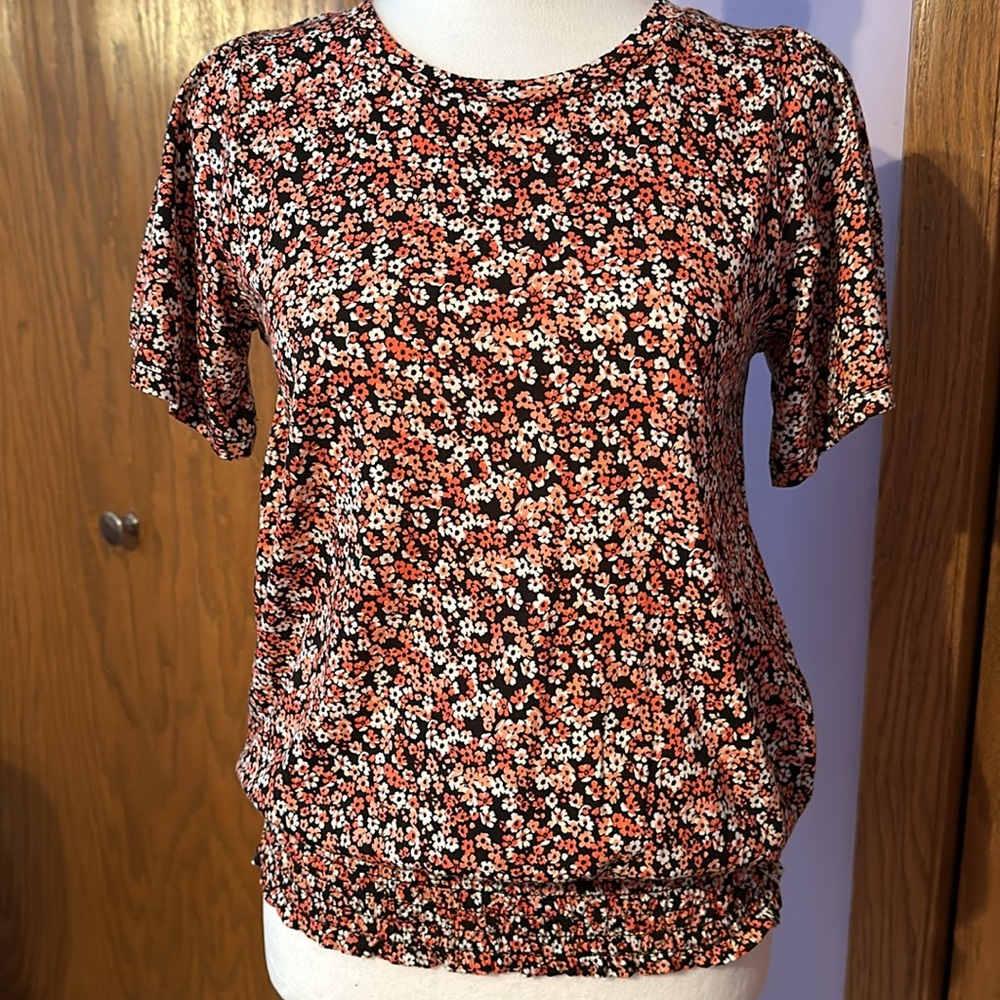Set of two Michael Kors tops size small. - Picture 2 of 16